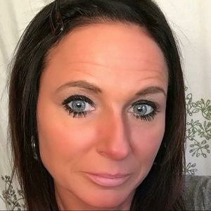 Meet your Posher, Brenda